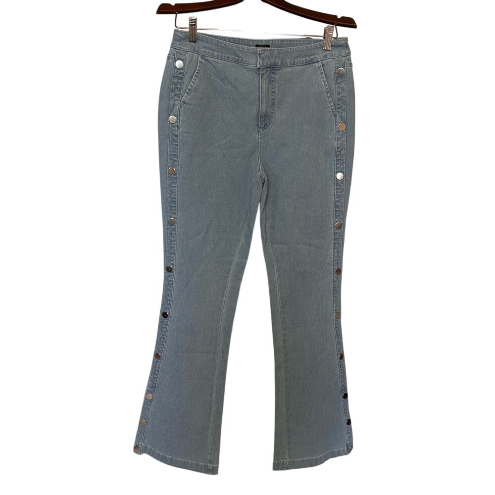 NWT G.I.L.I. Flare‎ Jeans with Side Button Detail Light Blue Stone Washed Size 6